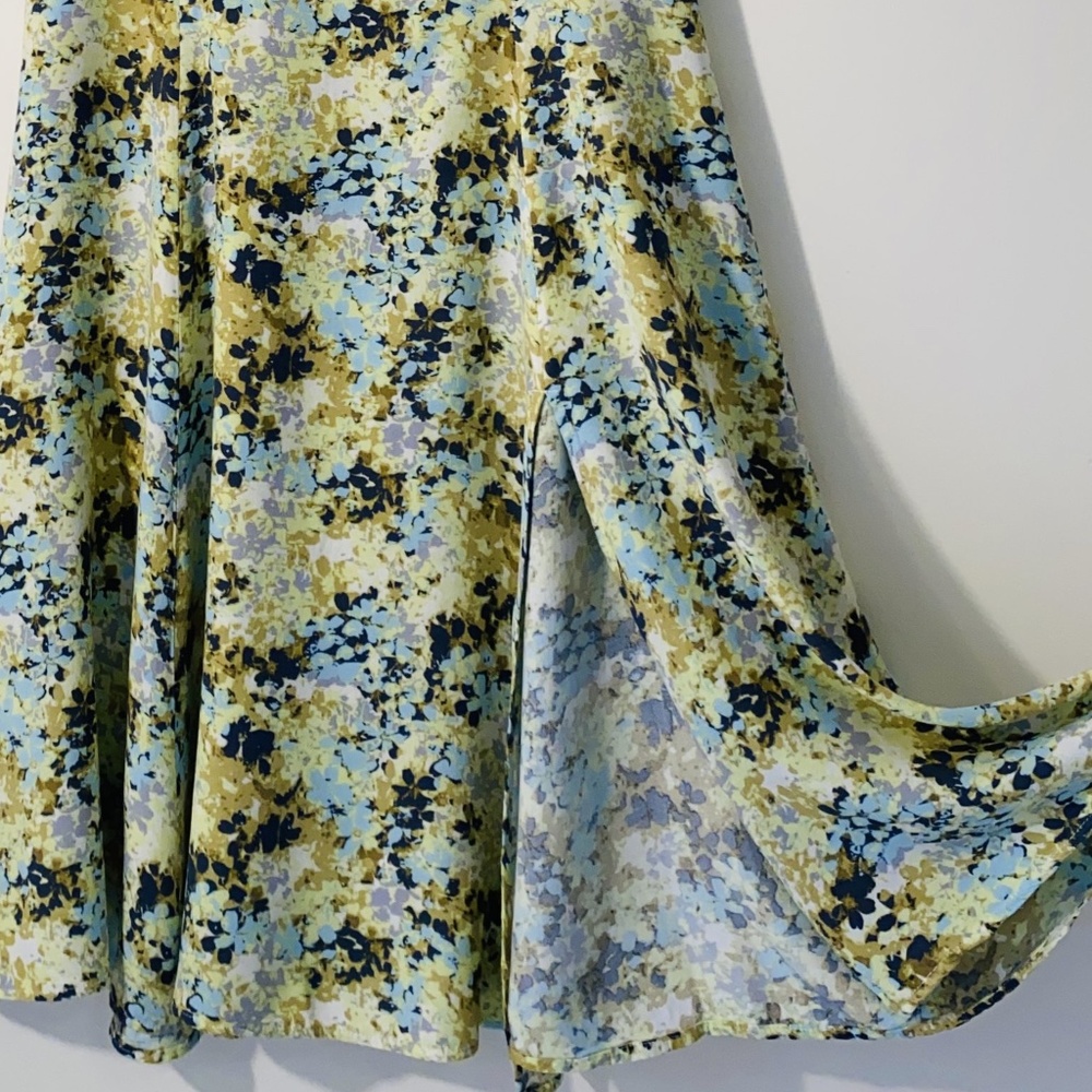 Chartreuse green and lilac floral flared skirt - Picture 2 of 5